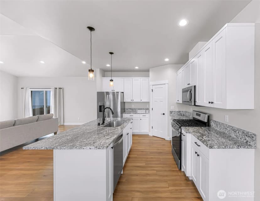 Property photo for 1913 Benjamin Court, Lynden photo 12