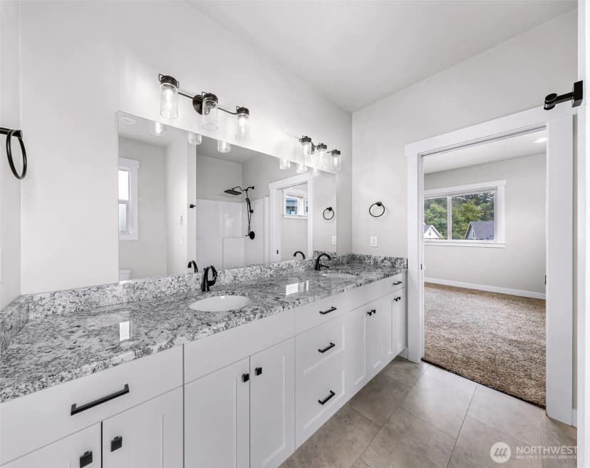 Property photo for 1913 Benjamin Court, Lynden photo 20