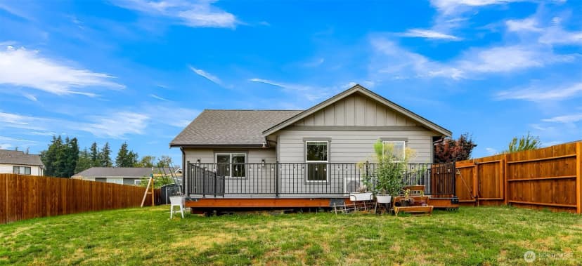 Property photo for 1913 Benjamin Court, Lynden photo 32