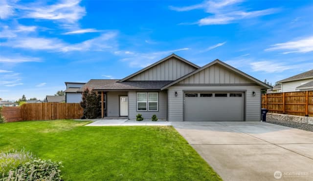 Property photo for 1913 Benjamin Court, Lynden