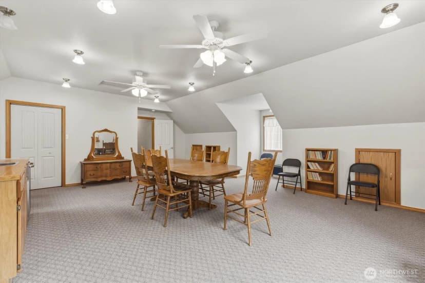 Property photo for 558 Spruce Creek Road, Longview photo 18