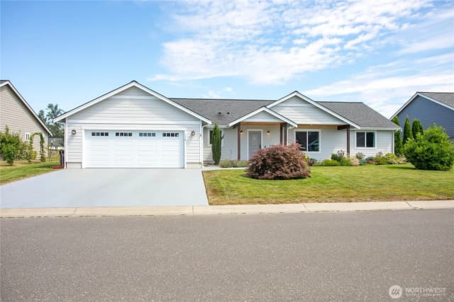 Property photo for 119 Cornerstone Drive, Sumas photo 2