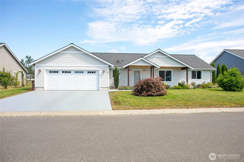 Property photo for 119 Cornerstone Drive, Sumas photo 2