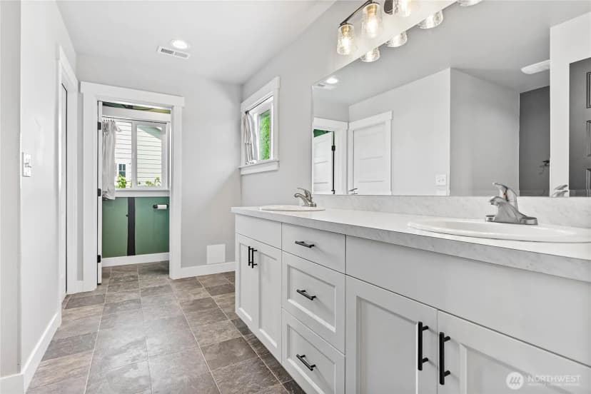 Property photo for 119 Cornerstone Drive, Sumas photo 17