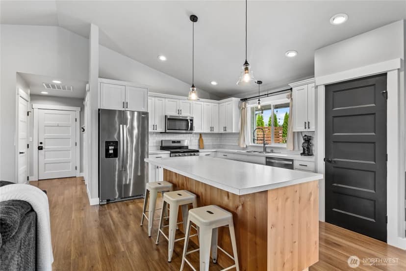 Property photo for 119 Cornerstone Drive, Sumas photo 8