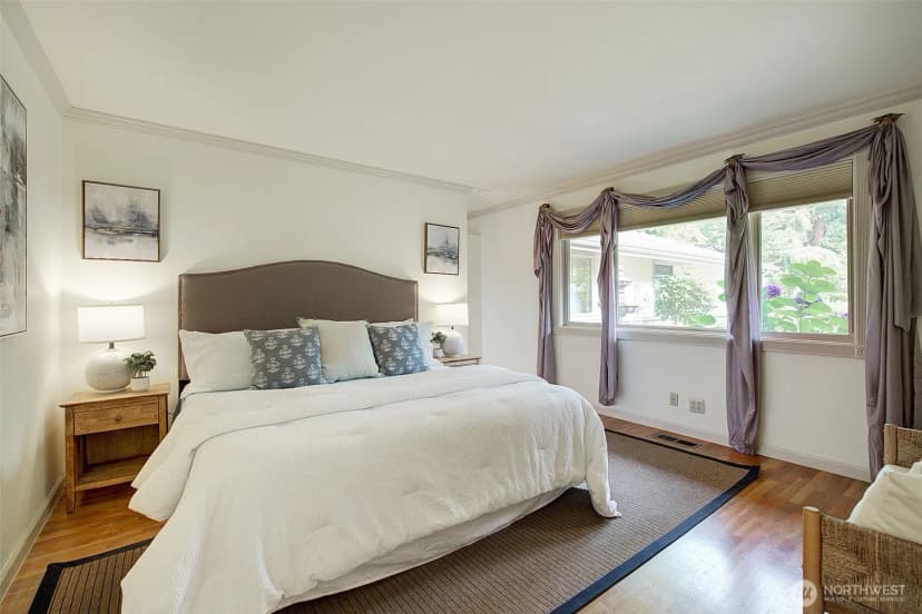 Property photo for 12909 Ne 28th Street, Bellevue photo 17