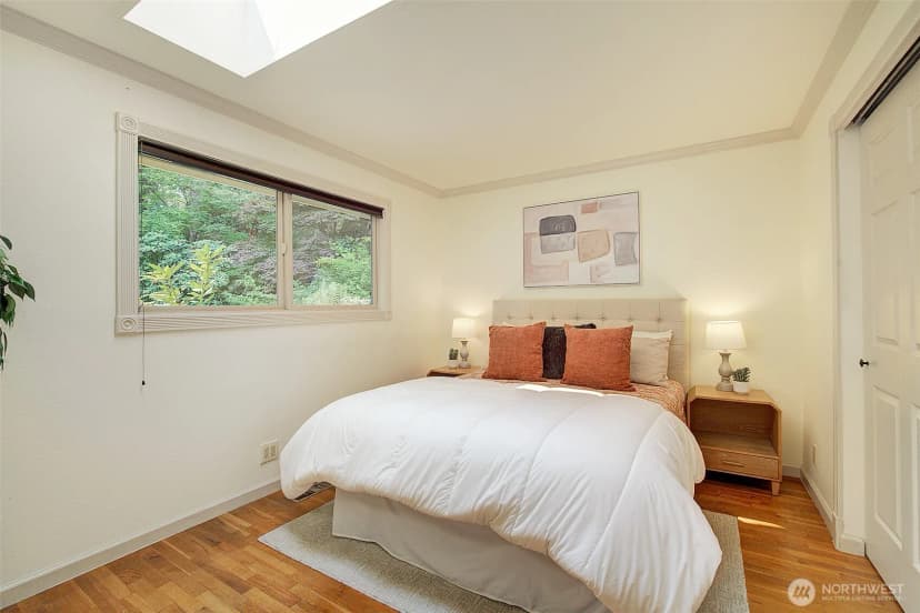 Property photo for 12909 Ne 28th Street, Bellevue photo 21