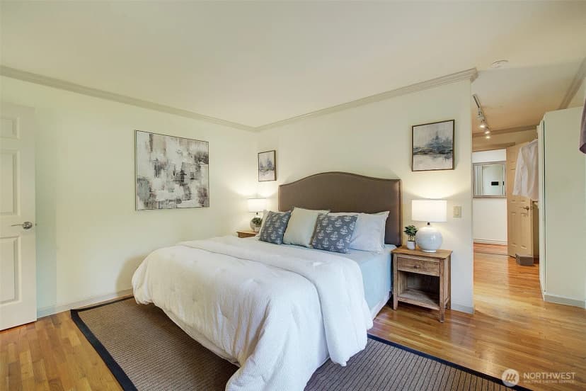 Property photo for 12909 Ne 28th Street, Bellevue photo 18