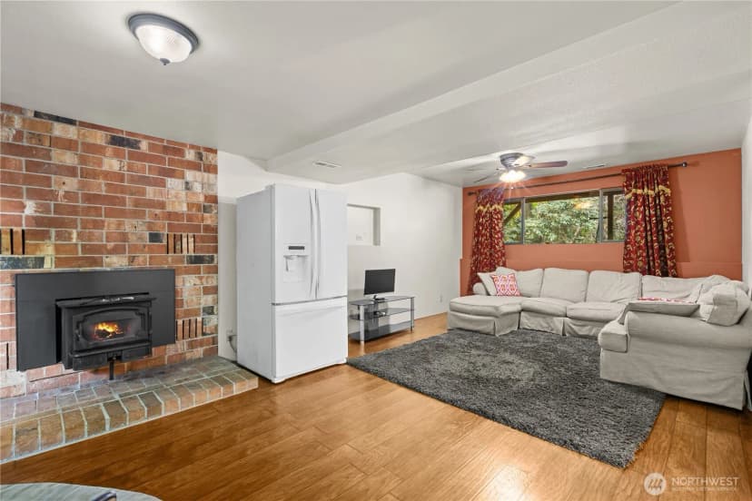 Property photo for 17909 230th Avenue Ne, Woodinville photo 24
