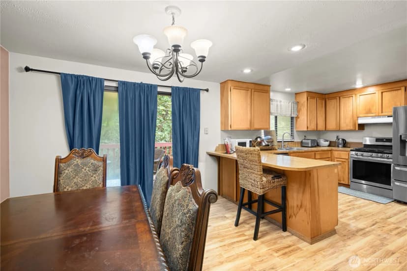 Property photo for 17909 230th Avenue Ne, Woodinville photo 8