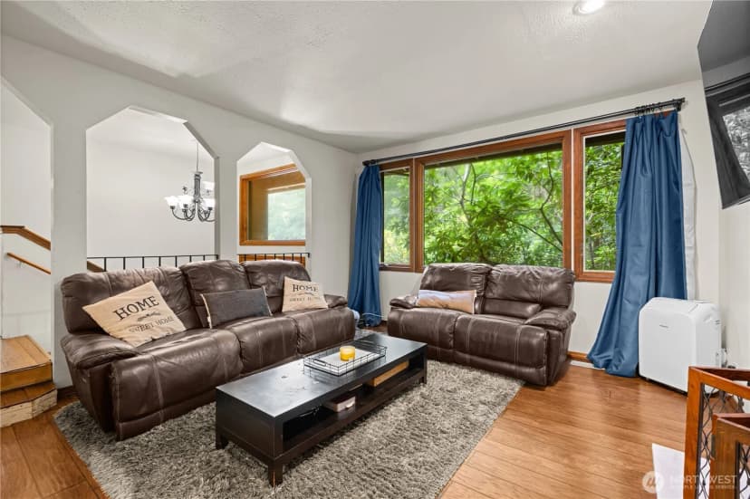 Property photo for 17909 230th Avenue Ne, Woodinville photo 6