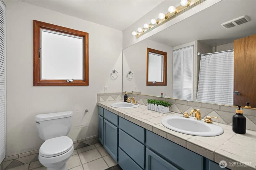 Property photo for 17909 230th Avenue Ne, Woodinville photo 21