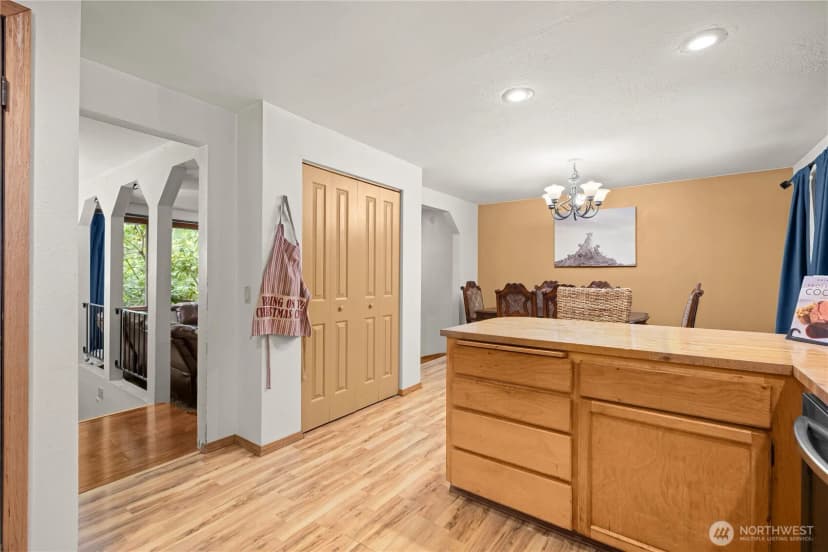 Property photo for 17909 230th Avenue Ne, Woodinville photo 15