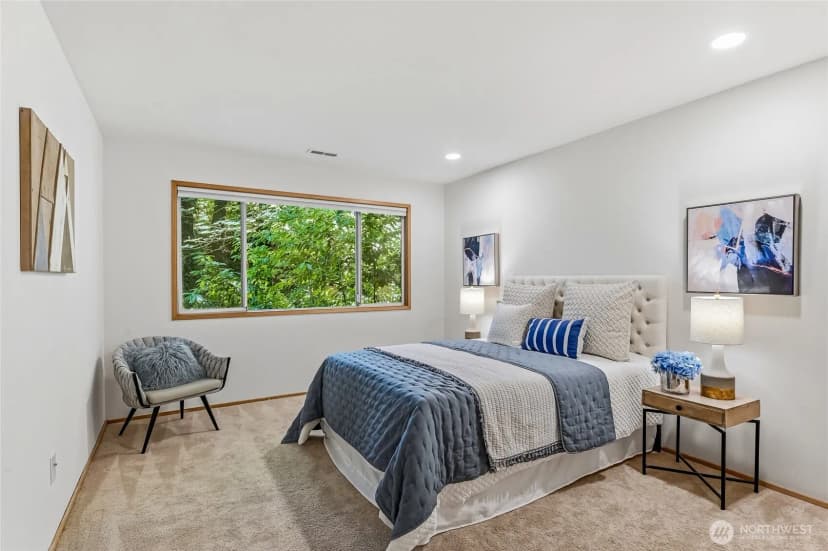 Property photo for 4200 W Lake Sammamish Parkway Se, Bellevue photo 23