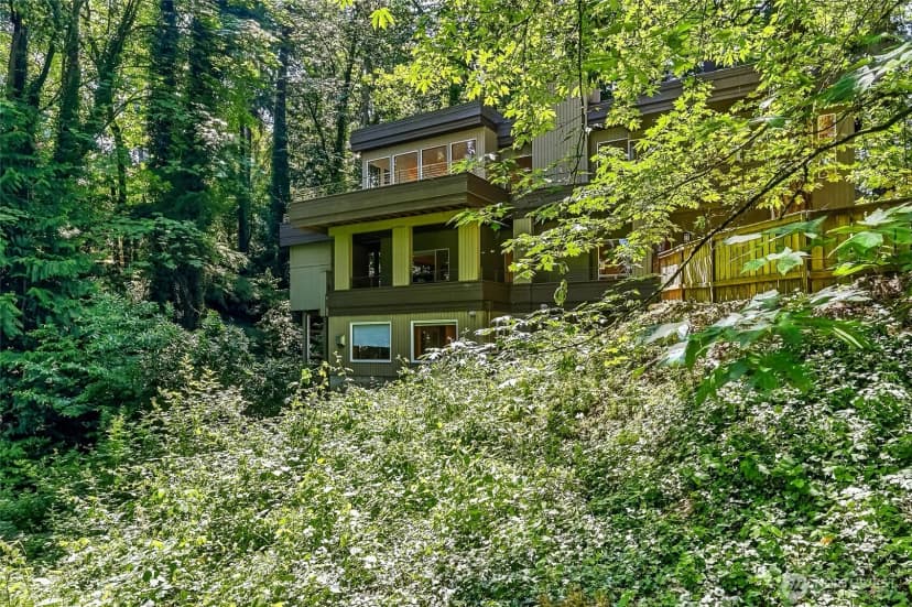 Property photo for 4200 W Lake Sammamish Parkway Se, Bellevue photo 35