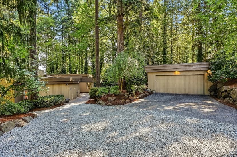 Property photo for 4200 W Lake Sammamish Parkway Se, Bellevue photo 34