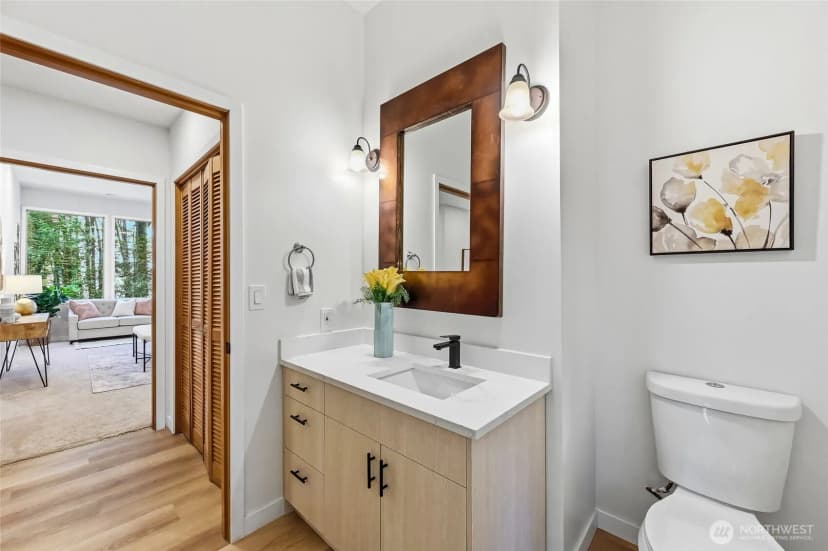Property photo for 4200 W Lake Sammamish Parkway Se, Bellevue photo 17