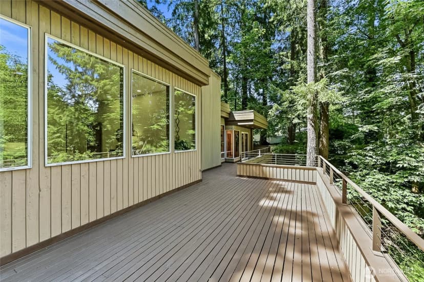 Property photo for 4200 W Lake Sammamish Parkway Se, Bellevue photo 29