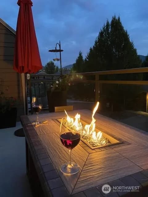 Property photo for 23300 Se Black Nugget Road #h2, Issaquah photo 33