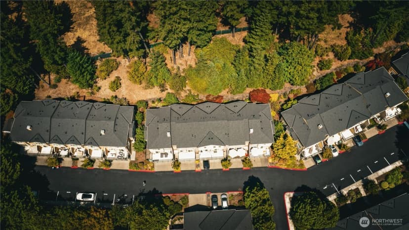 Property photo for 23300 Se Black Nugget Road #h2, Issaquah photo 37