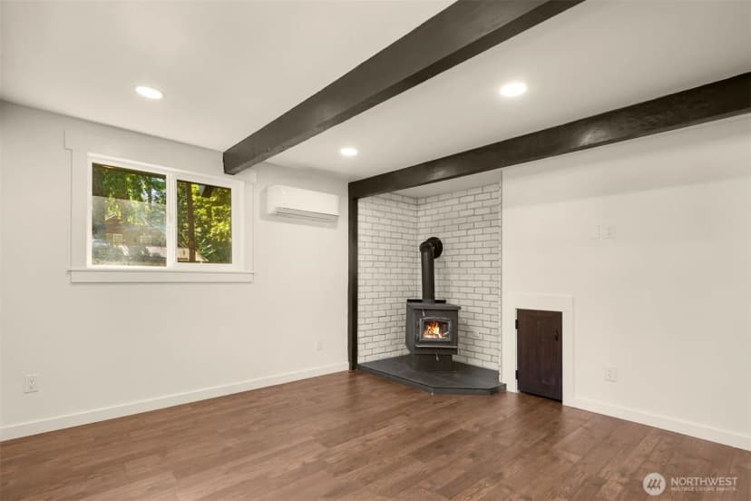 Property photo for 71 Tamarack Lane, Ronald photo 8