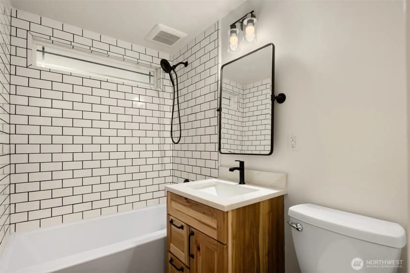 Property photo for 71 Tamarack Lane, Ronald photo 14