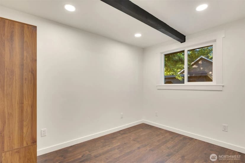 Property photo for 71 Tamarack Lane, Ronald photo 15