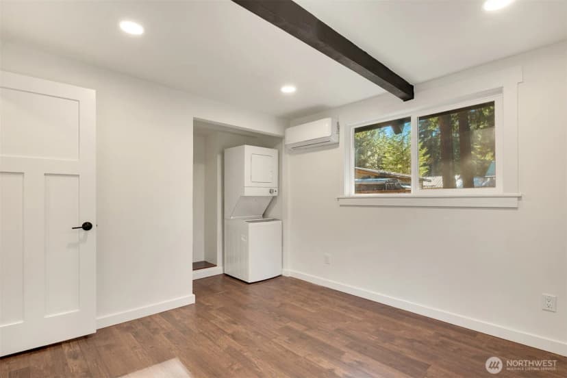 Property photo for 71 Tamarack Lane, Ronald photo 18