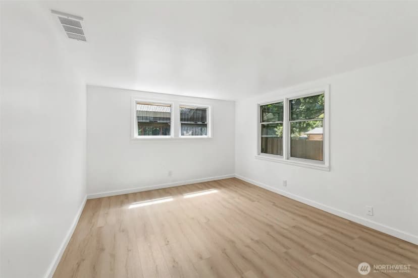 Property photo for 7629 236th Street Sw, Edmonds photo 13