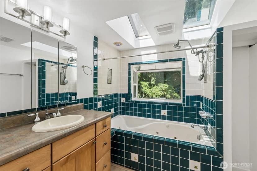 Property photo for 7629 236th Street Sw, Edmonds photo 19