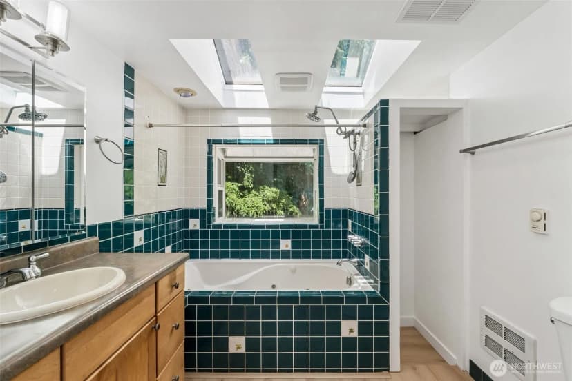Property photo for 7629 236th Street Sw, Edmonds photo 18
