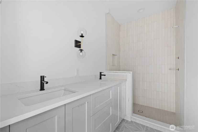 Property photo for 1825 E Pine Street, Seattle photo 17