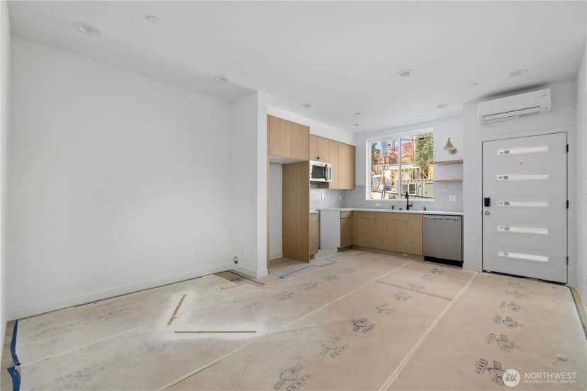 Property photo for 1825 E Pine Street, Seattle photo 5