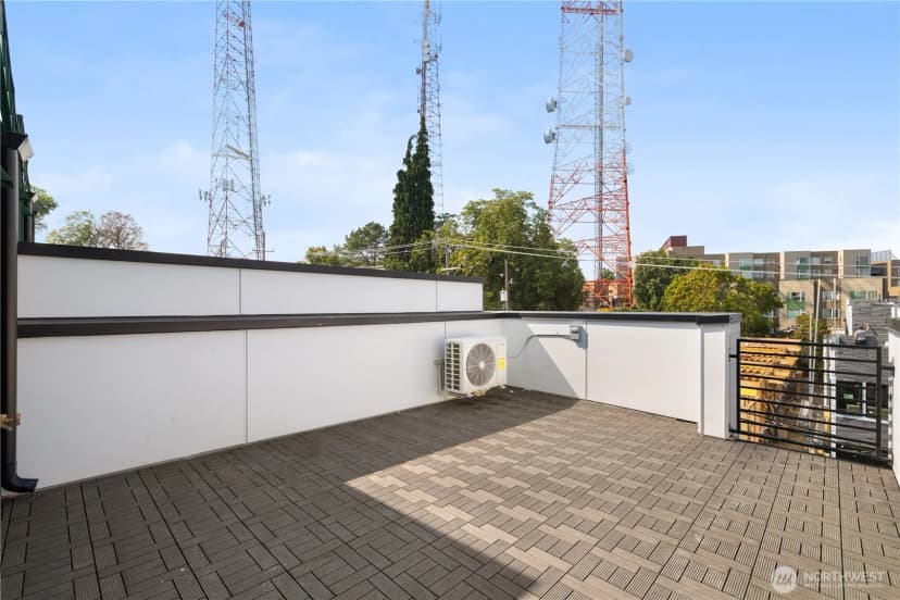 Property photo for 1825 E Pine Street, Seattle photo 18
