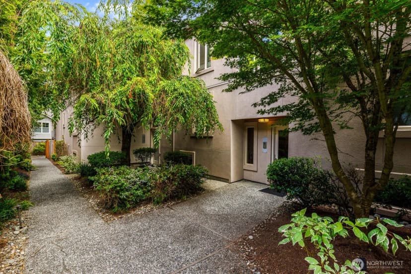 Property photo for 8503 Bowdoin Way #201, Edmonds photo 16