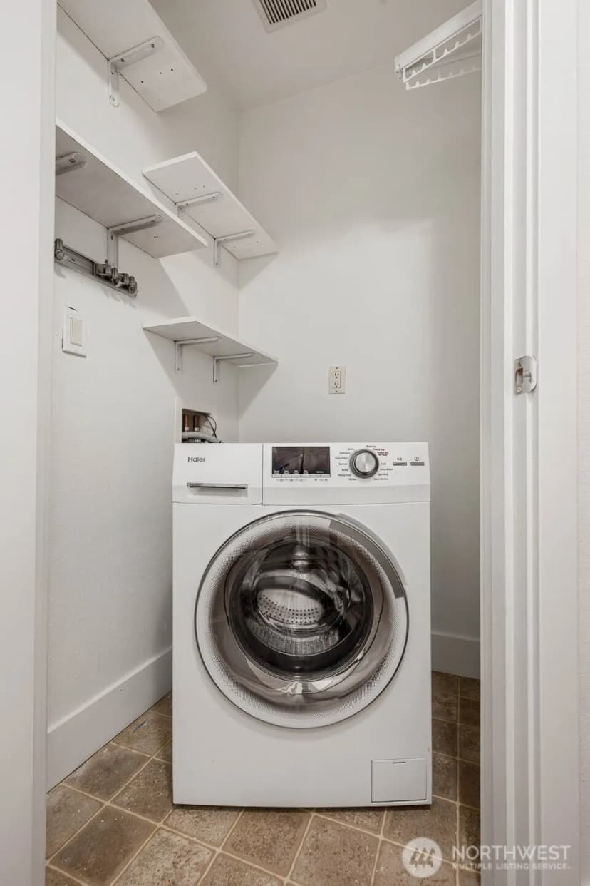 Property photo for 8503 Bowdoin Way #201, Edmonds photo 15