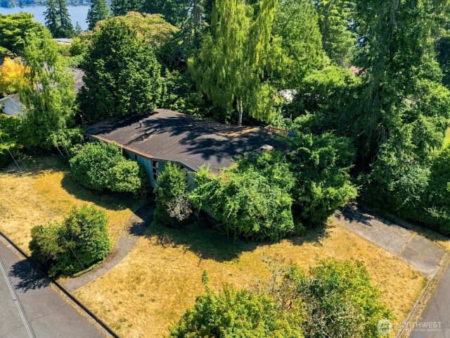 Property photo for 17805 Ne 9th Street, Bellevue, WA 98008