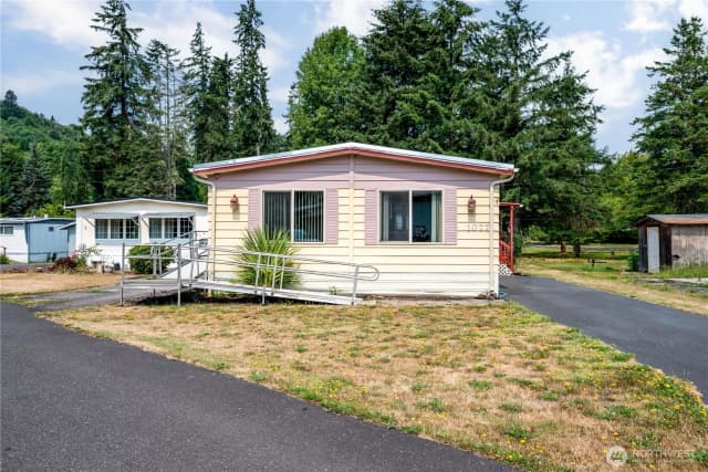 Property photo for 1077 Coal Creek Road, Longview photo 3
