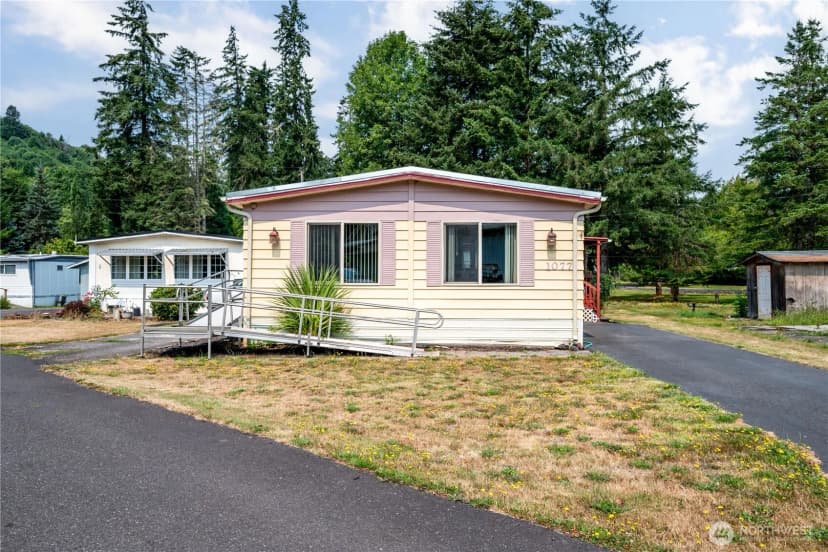Property photo for 1077 Coal Creek Road, Longview photo 3