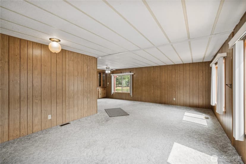 Property photo for 1077 Coal Creek Road, Longview photo 7