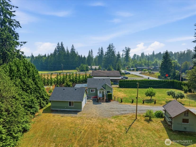 Property photo for 8431 123rd Ave Ne Avenue Ne, Lake Stevens photo 2