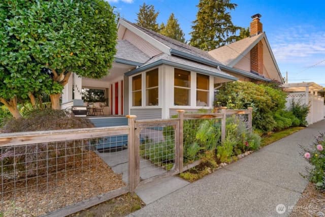 Property photo for 3702 Sw Austin Street, Seattle