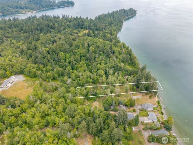 Property photo for 411 151st Avenue Ct Sw, Lakebay photo 4