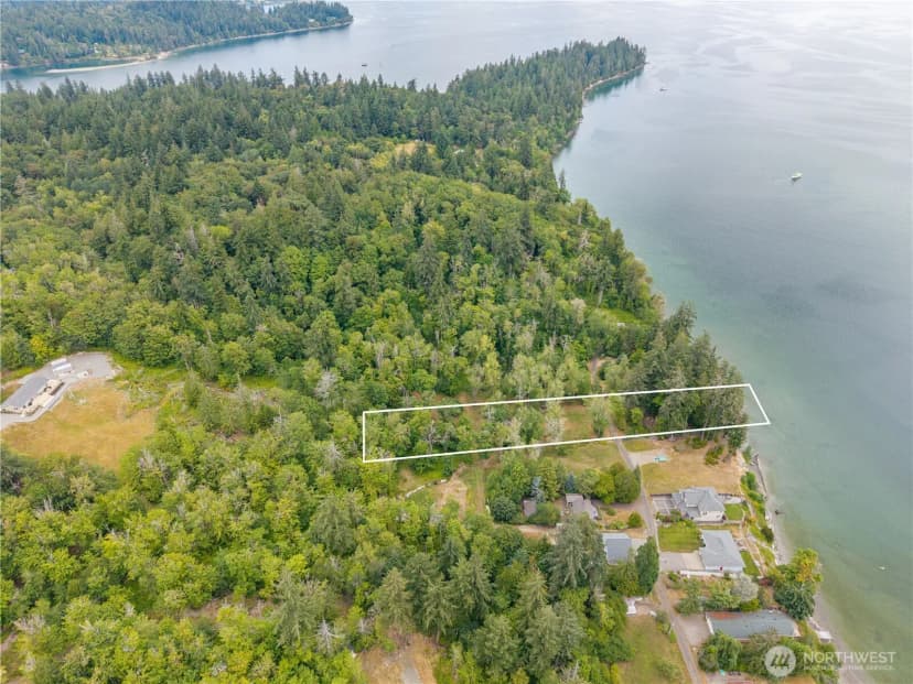 Property photo for 411 151st Avenue Ct Sw, Lakebay photo 5