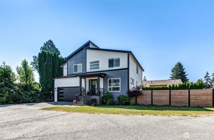 Property photo for 1834 Barrington Lane, Burlington photo 40