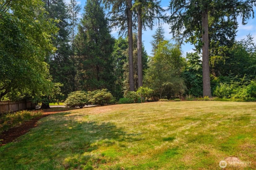 Property photo for 22007 Ne 140th Way, Woodinville photo 13