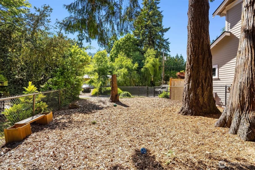 Property photo for 9417 Ne 128th Street, Kirkland photo 31