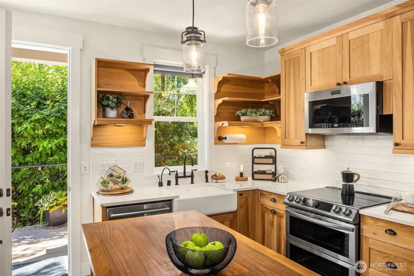 Property photo for 9417 Ne 128th Street, Kirkland photo 16