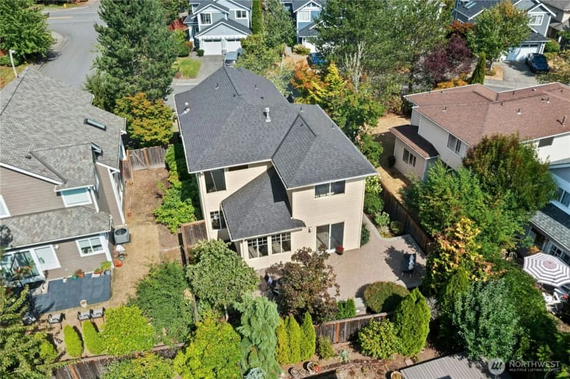 Property photo for 25211 Se 43rd Way, Sammamish photo 30