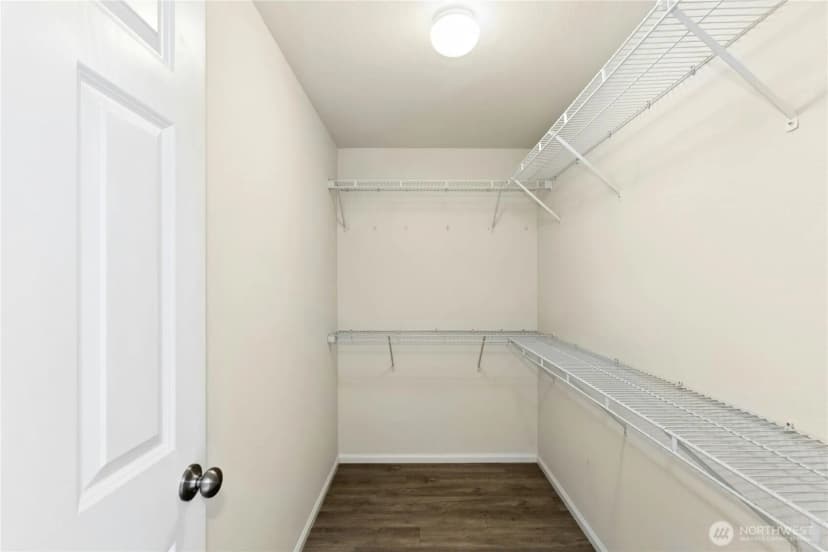Property photo for 25211 Se 43rd Way, Sammamish photo 11